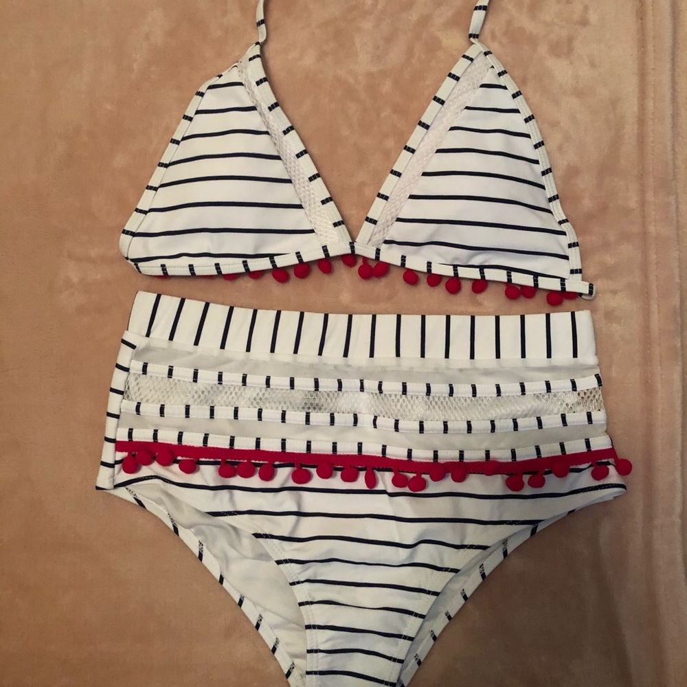 Bikini!